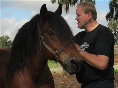 Alf Magnusson och f.d hingsten Peje